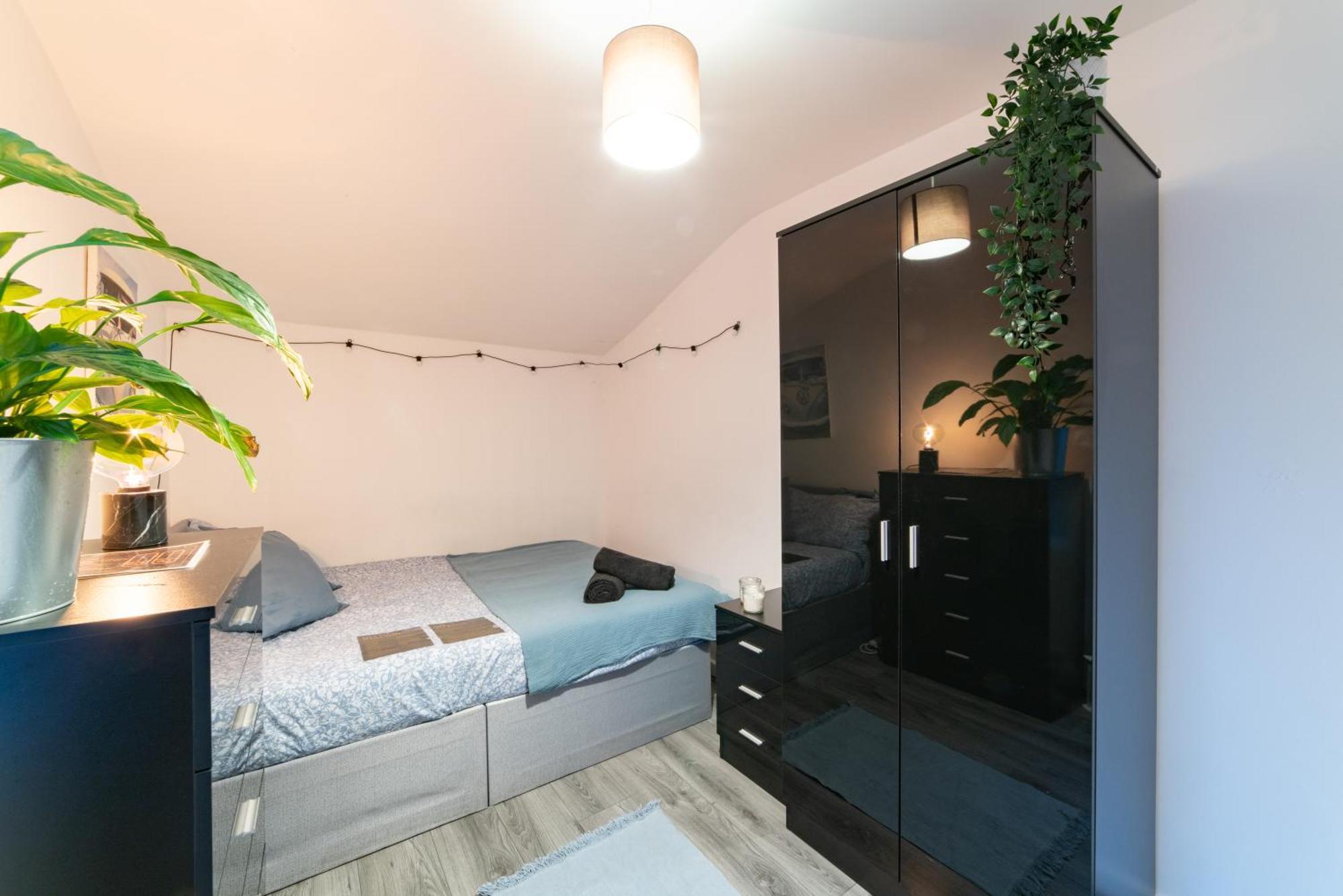 Cozy Rooms In Shared Accommodation Near Anfield Stadium With Parking And Wifi Liverpool Ngoại thất bức ảnh