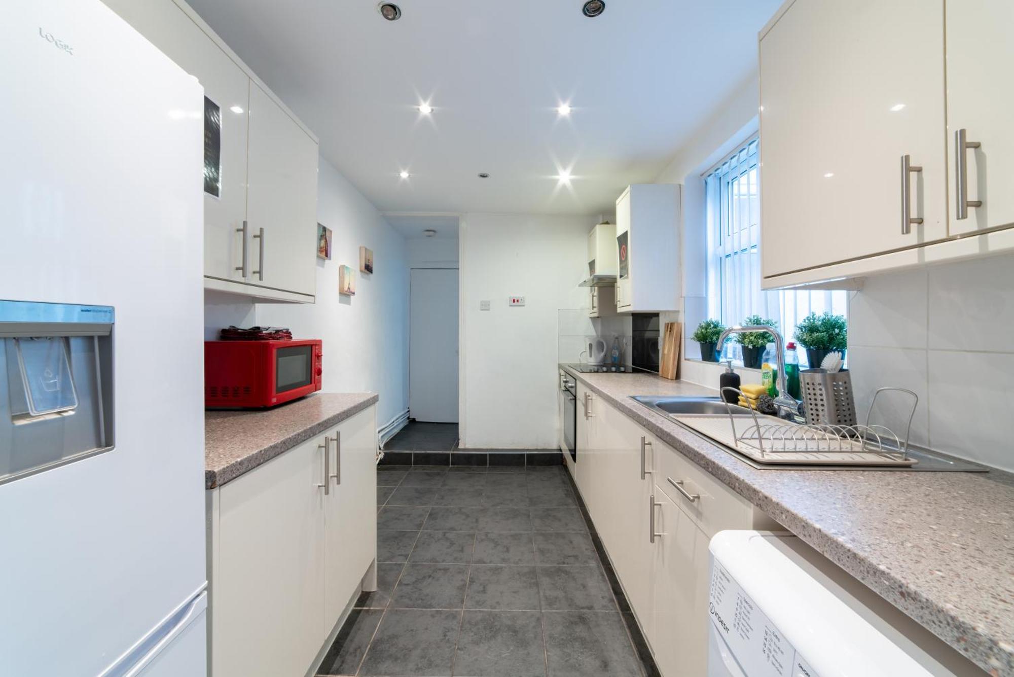 Cozy Rooms In Shared Accommodation Near Anfield Stadium With Parking And Wifi Liverpool Ngoại thất bức ảnh