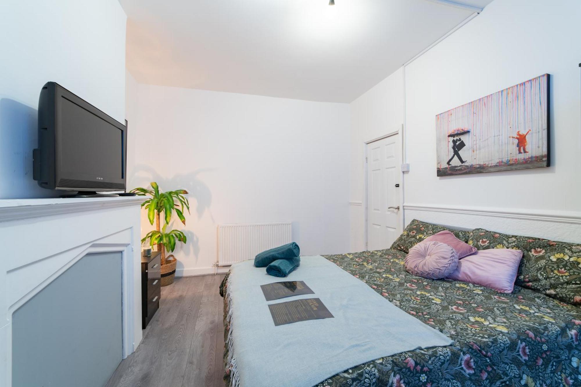 Cozy Rooms In Shared Accommodation Near Anfield Stadium With Parking And Wifi Liverpool Ngoại thất bức ảnh